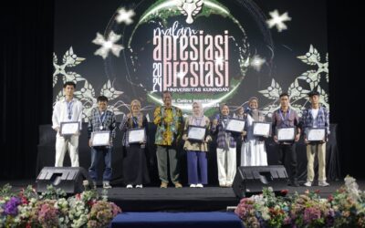 Uniku Sukses Gelar Acara Malam Apresiasi Prestasi